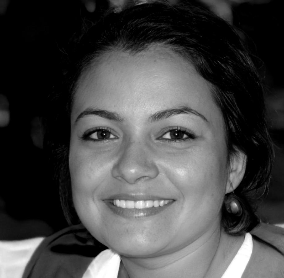 Sirinapa Ketkaew financial analysis instructor
